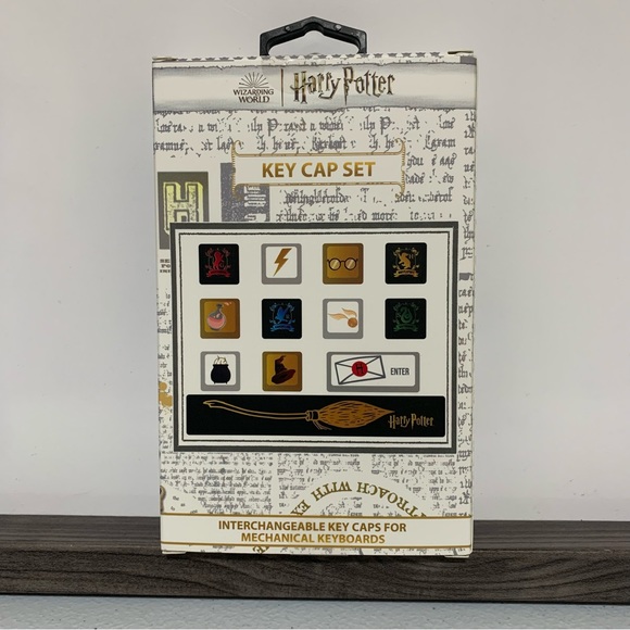 Warner Bros. Harry Potter Keyboard Keycap Set-New in Box - Picture 2 of 6
